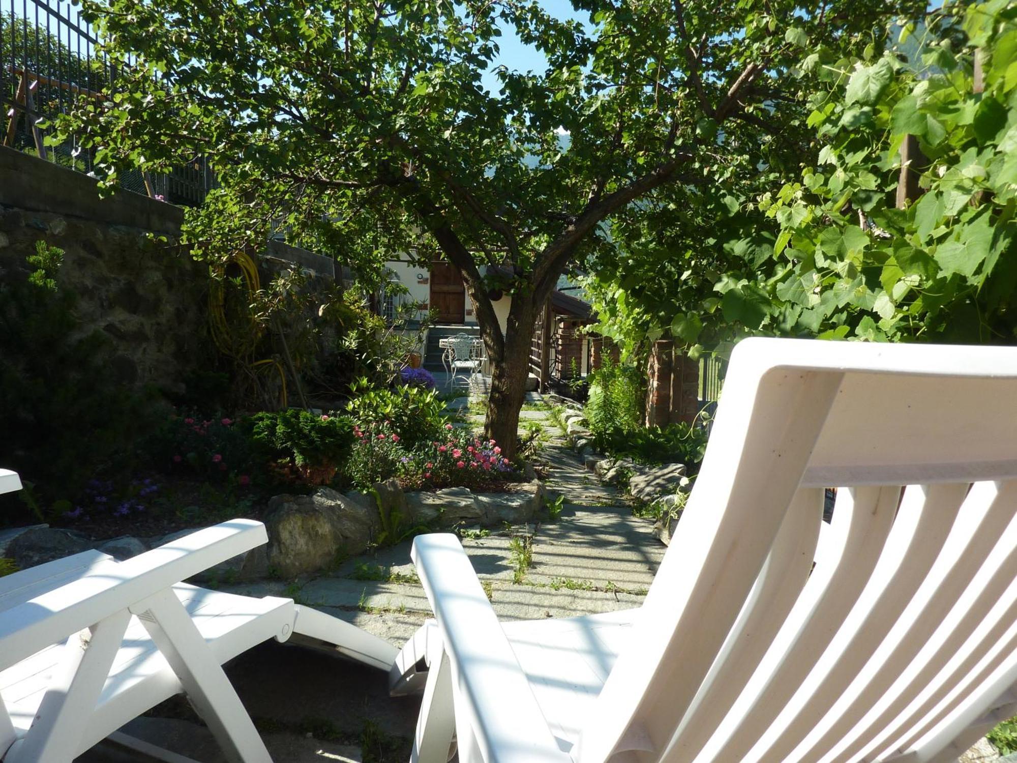 Le Village Montjovet Exterior photo